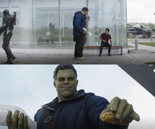 Hulk ofreciéndole taco a Ant-Man